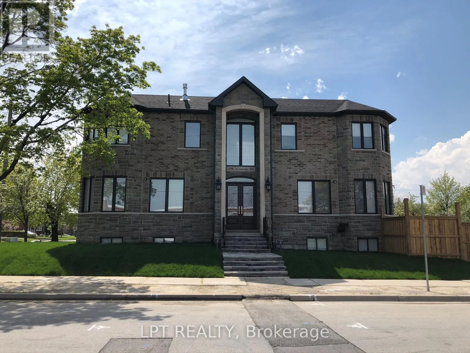 386 KENNEDY ROAD