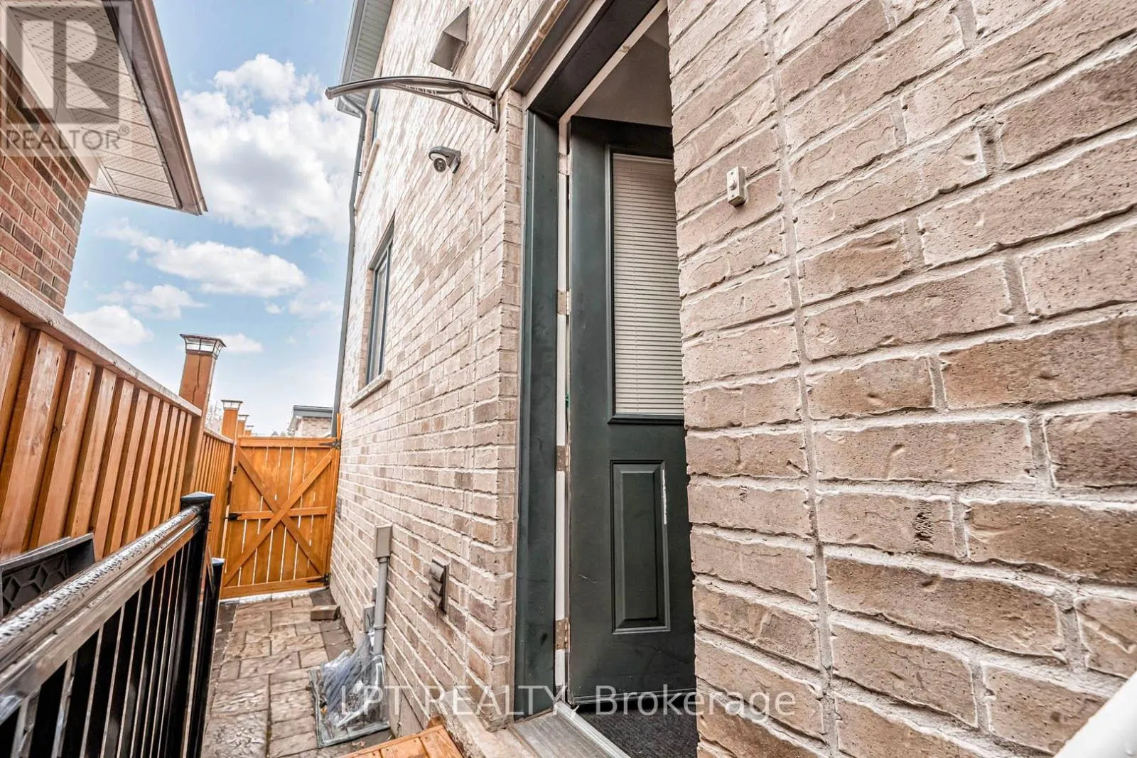 386 KENNEDY ROAD