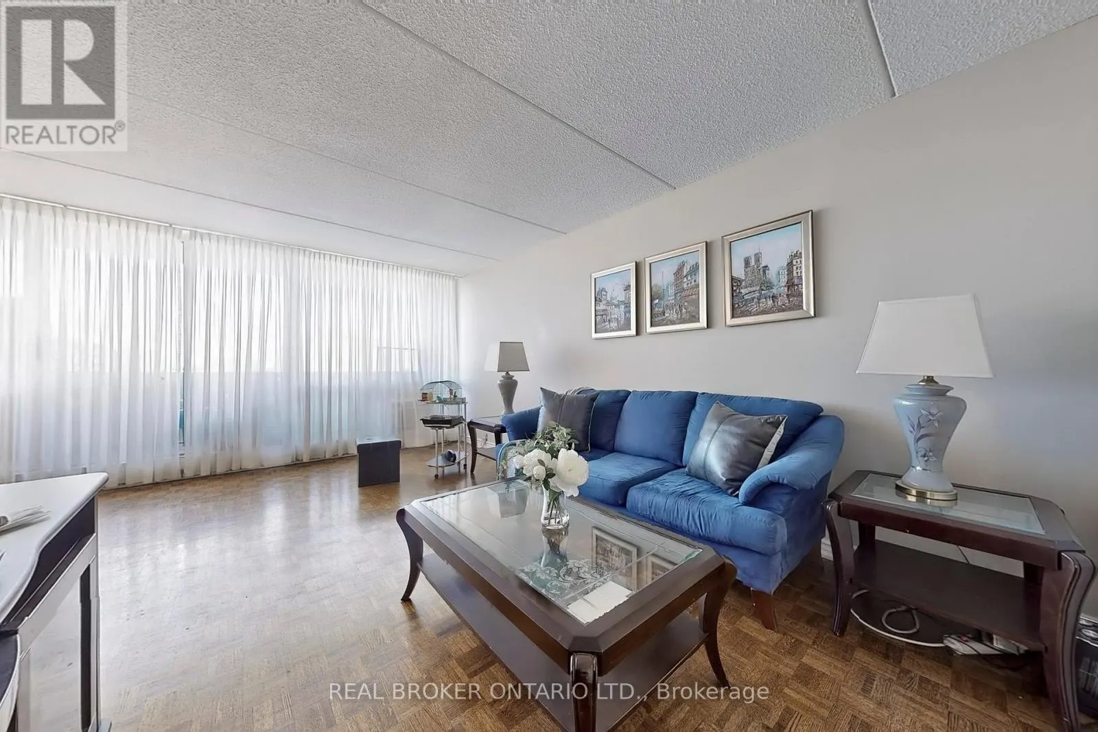 1012 - 2 GLAMORGAN AVENUE