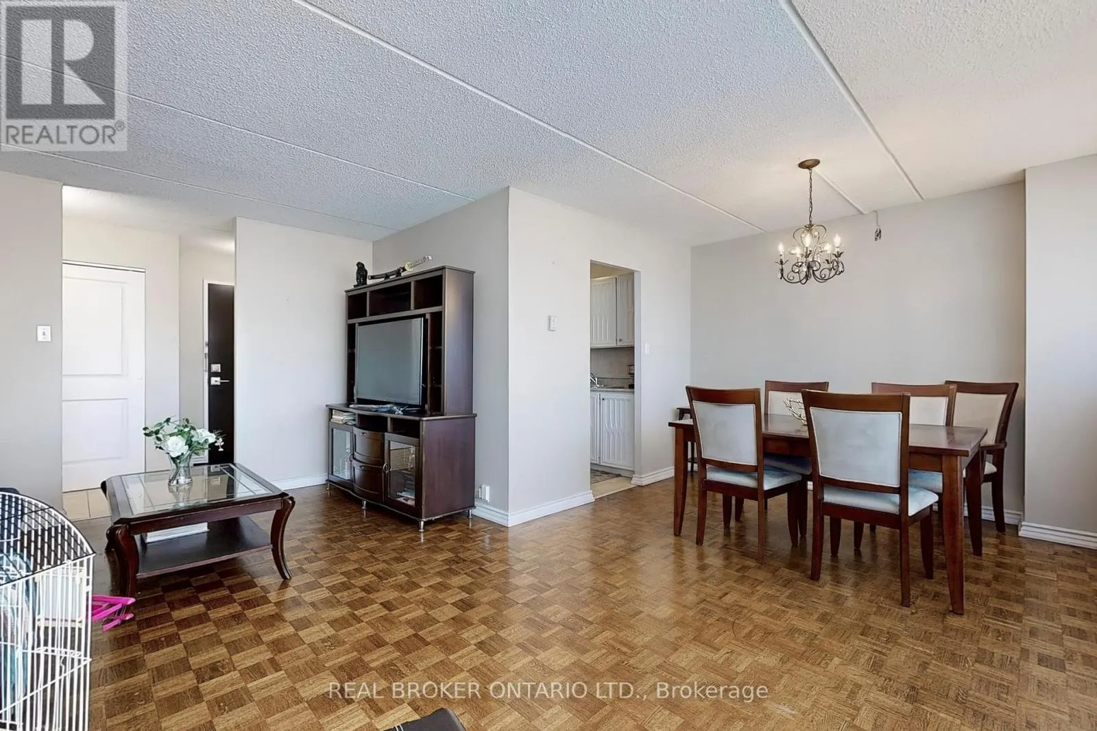 1012 - 2 GLAMORGAN AVENUE