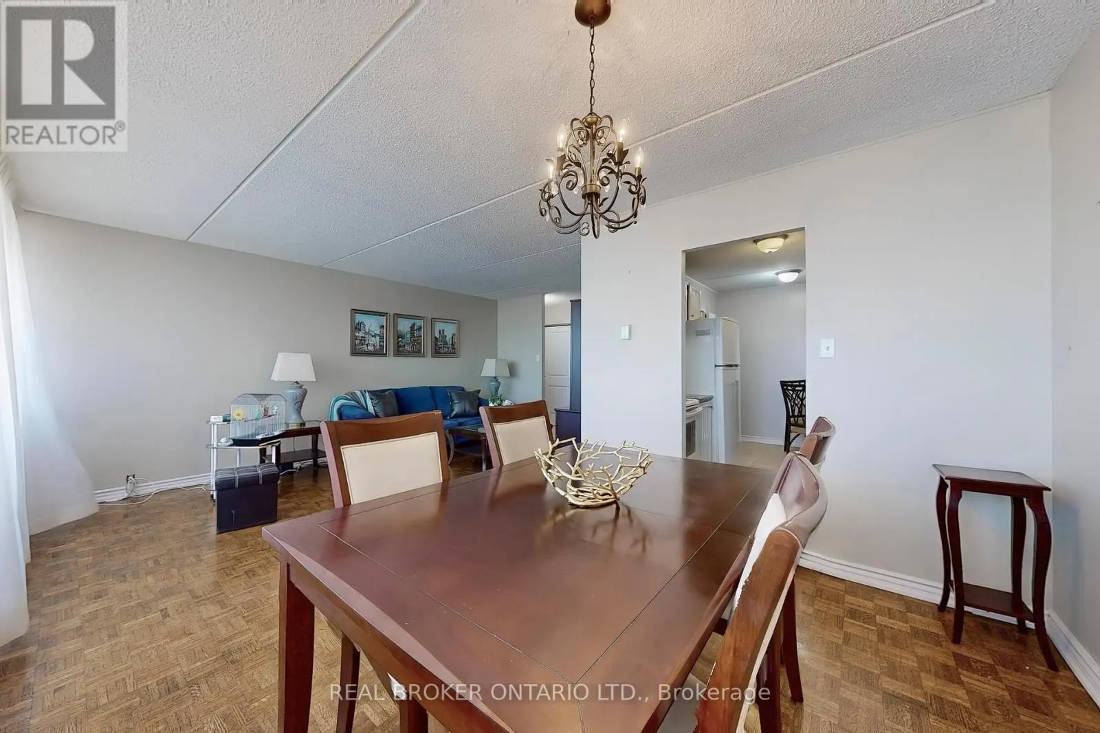 1012 - 2 GLAMORGAN AVENUE