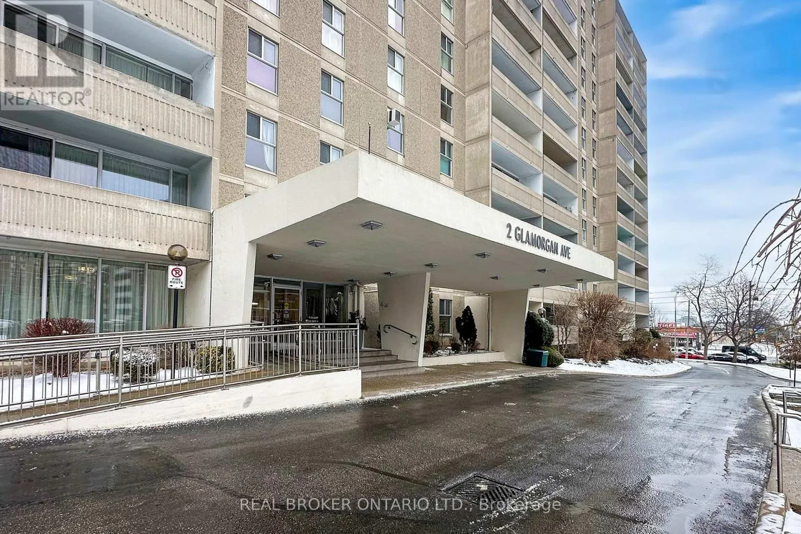 1012 - 2 GLAMORGAN AVENUE