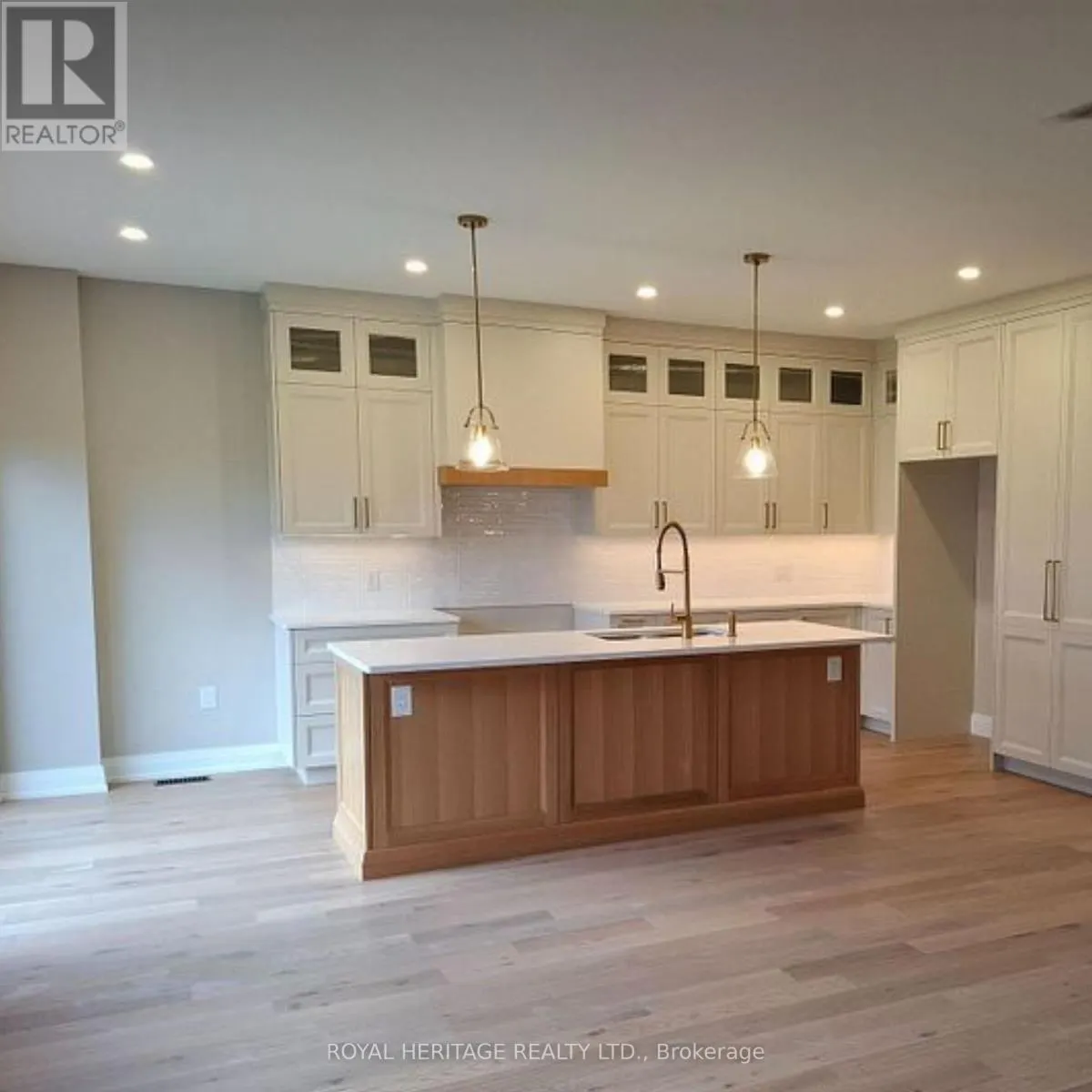 42 ST AUGUSTINE DRIVE