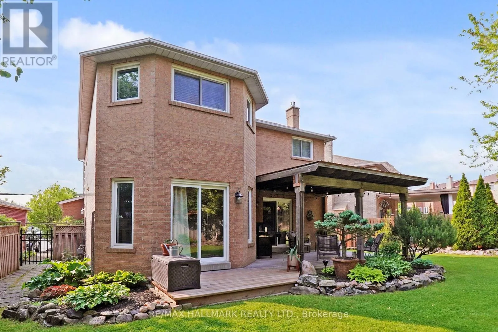 8 STEARNS COURT