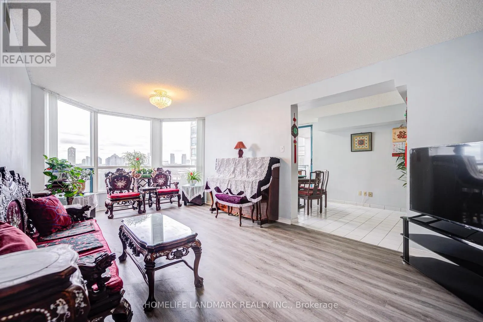 703 - 4725 SHEPPARD AVENUE E