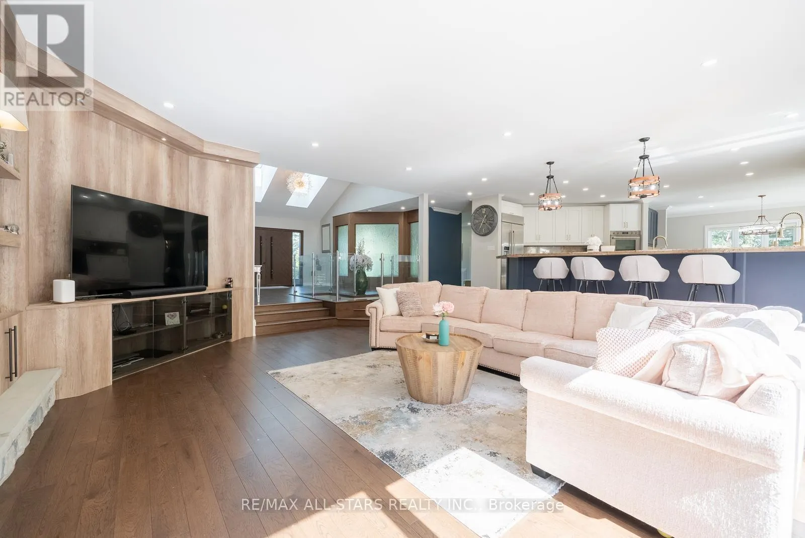 64 WOODBRIDGE CIRCLE