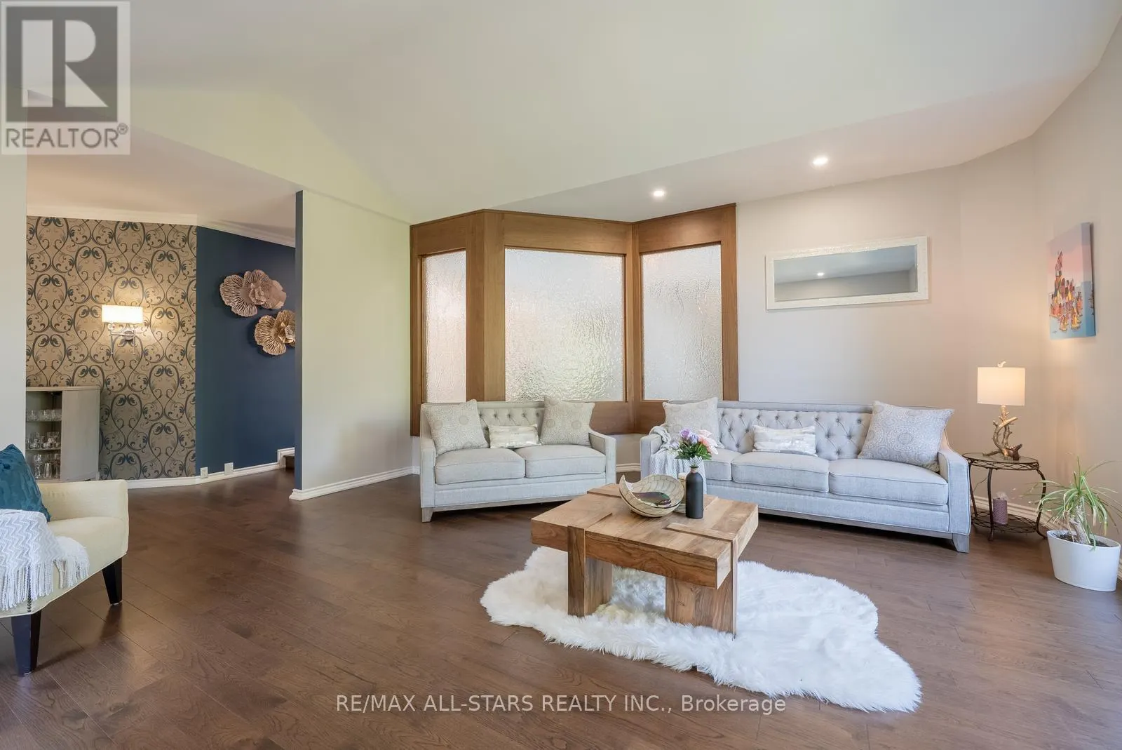 64 WOODBRIDGE CIRCLE