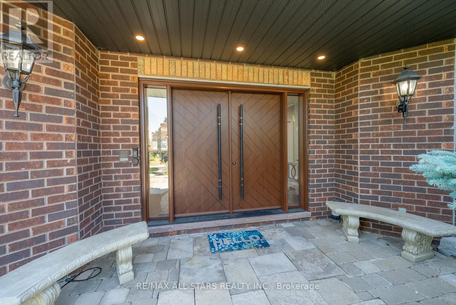 64 WOODBRIDGE CIRCLE