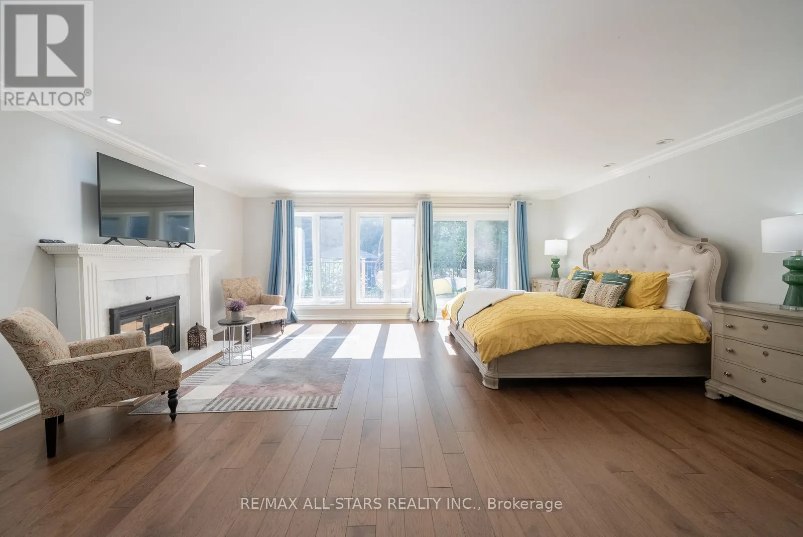 64 WOODBRIDGE CIRCLE