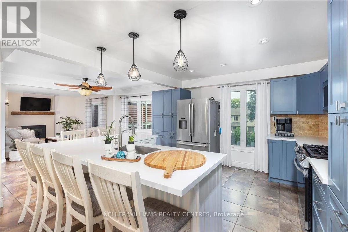 875 KNOTWOOD COURT