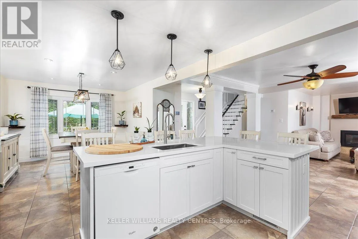 875 KNOTWOOD COURT