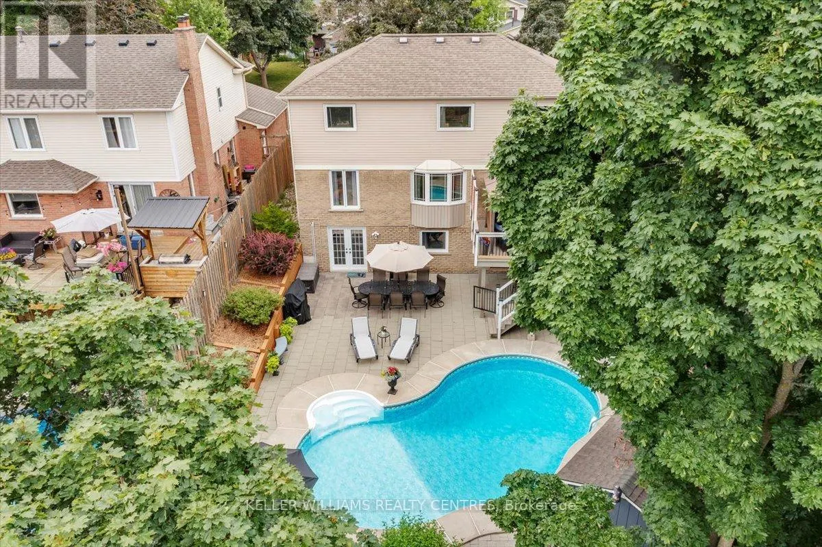 875 KNOTWOOD COURT