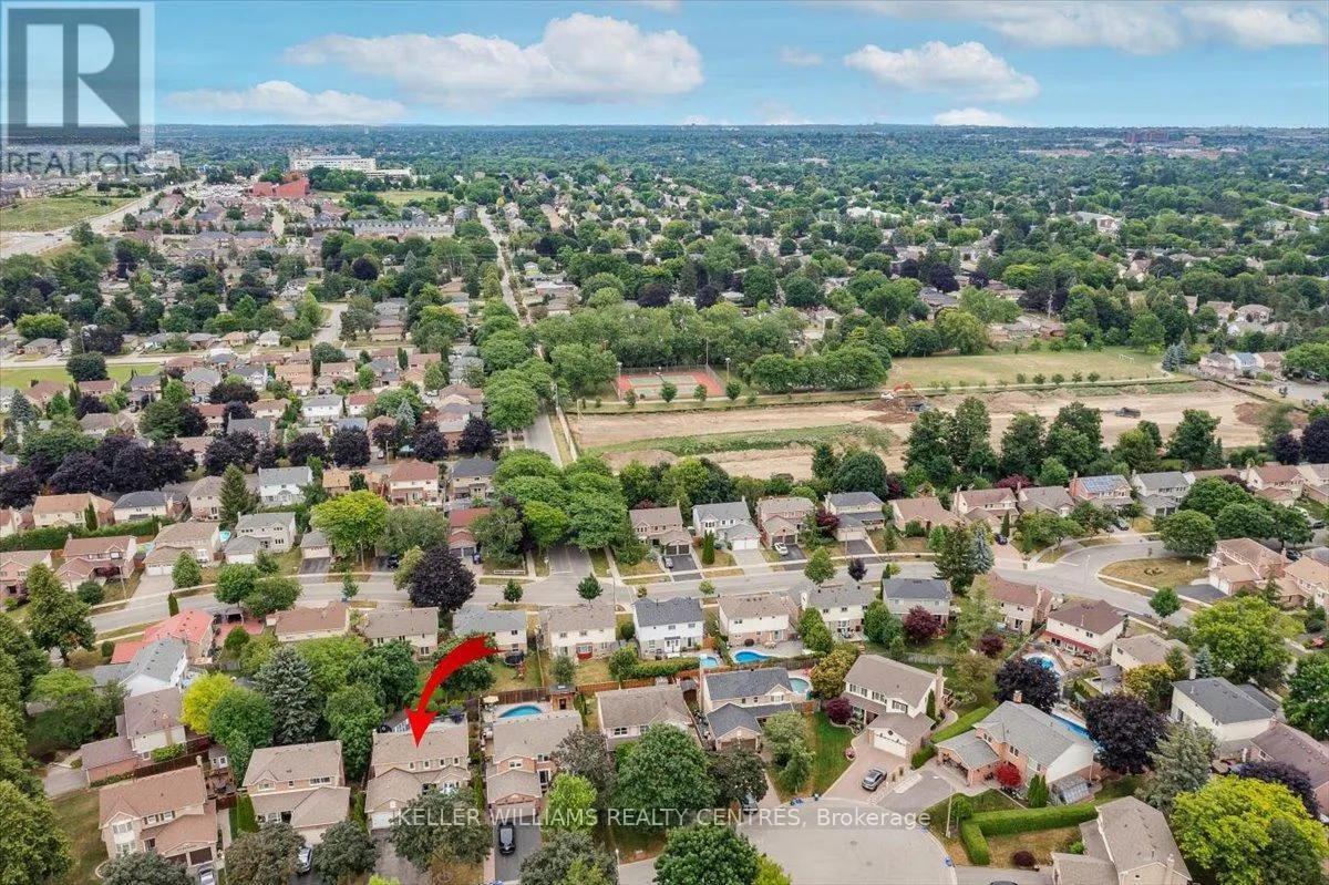 875 KNOTWOOD COURT