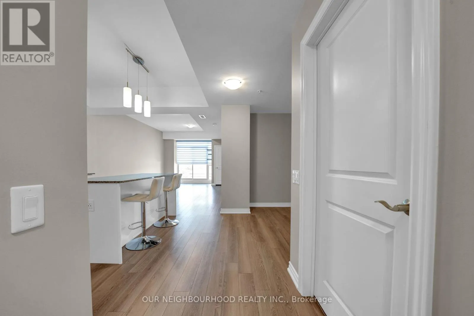 402 - 109 KING AVENUE E, #402