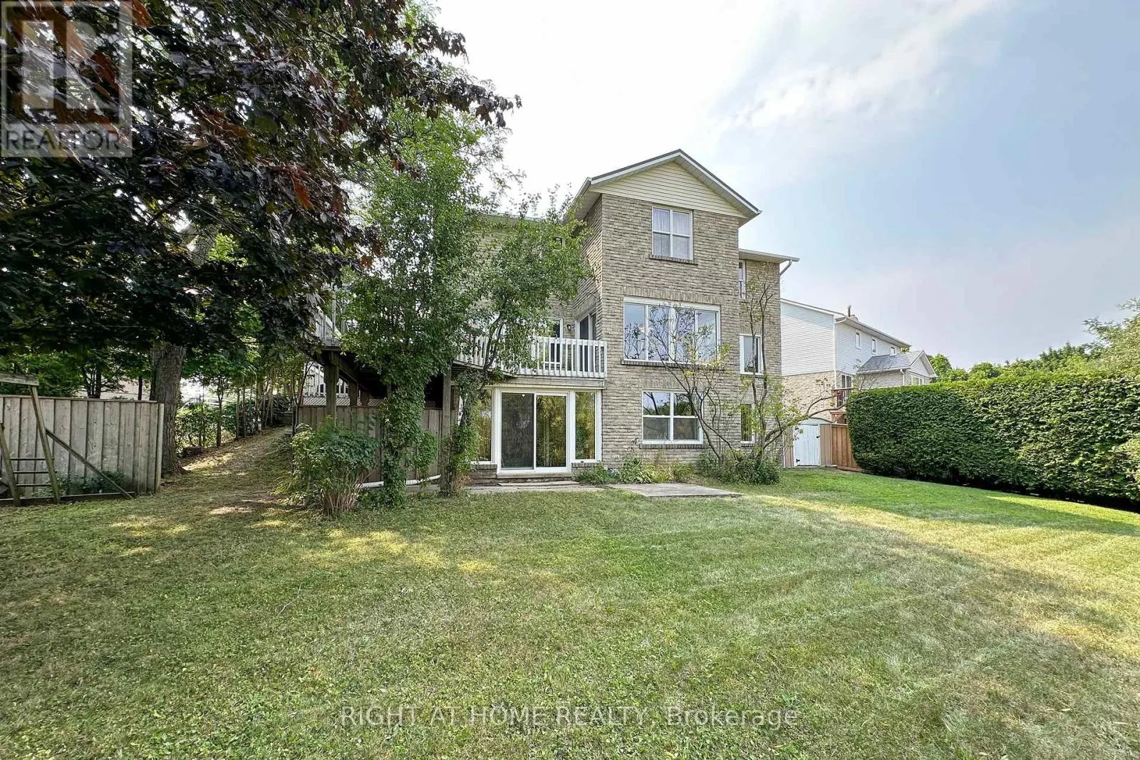 102 HIALEAH CRESCENT