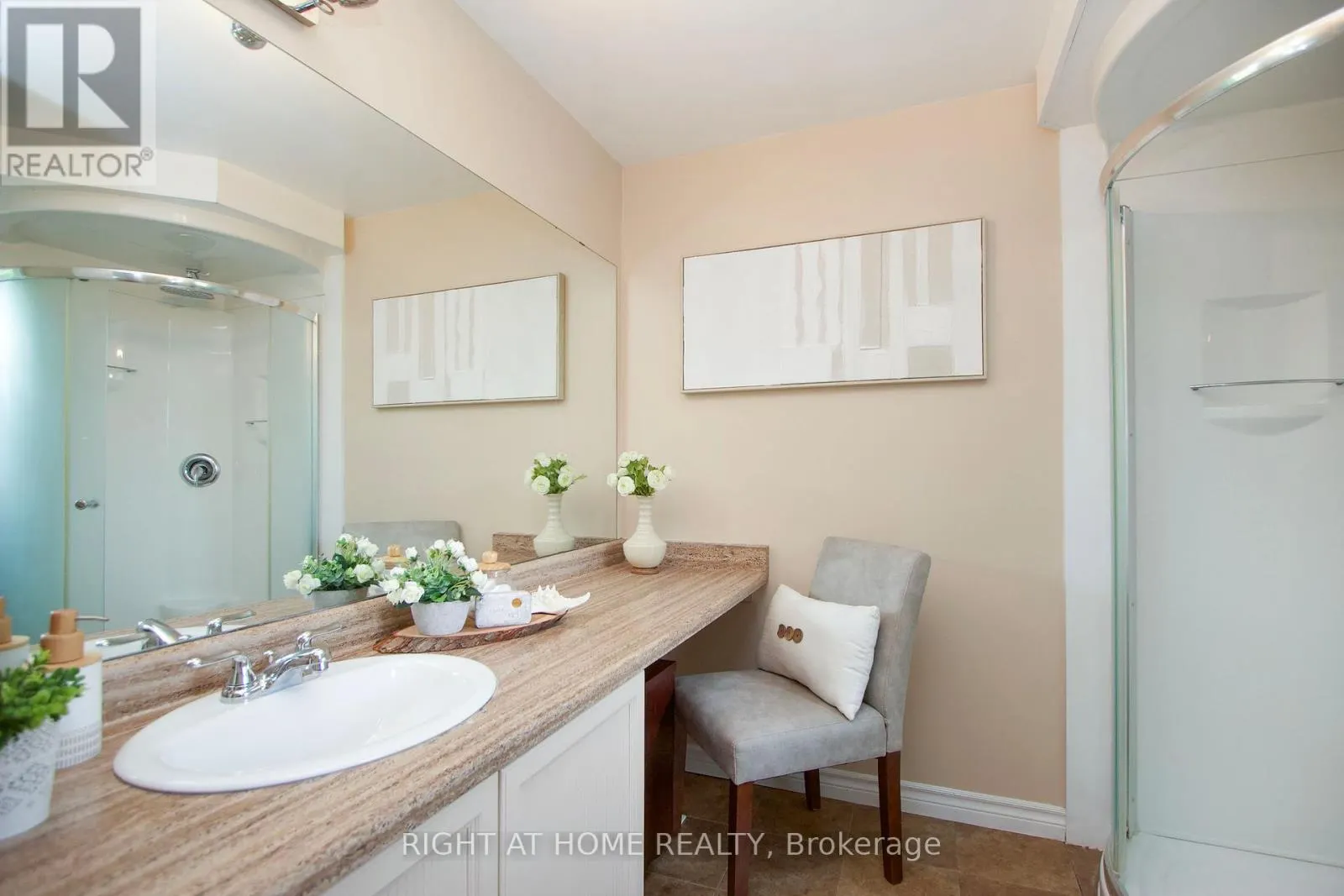 102 HIALEAH CRESCENT