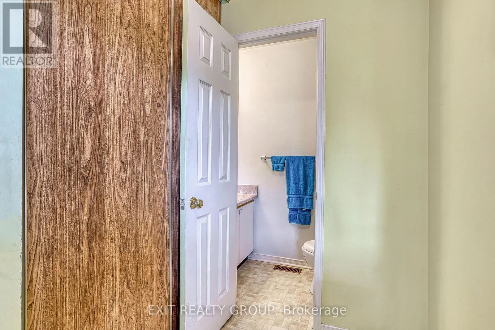 44 ANGUS DRIVE