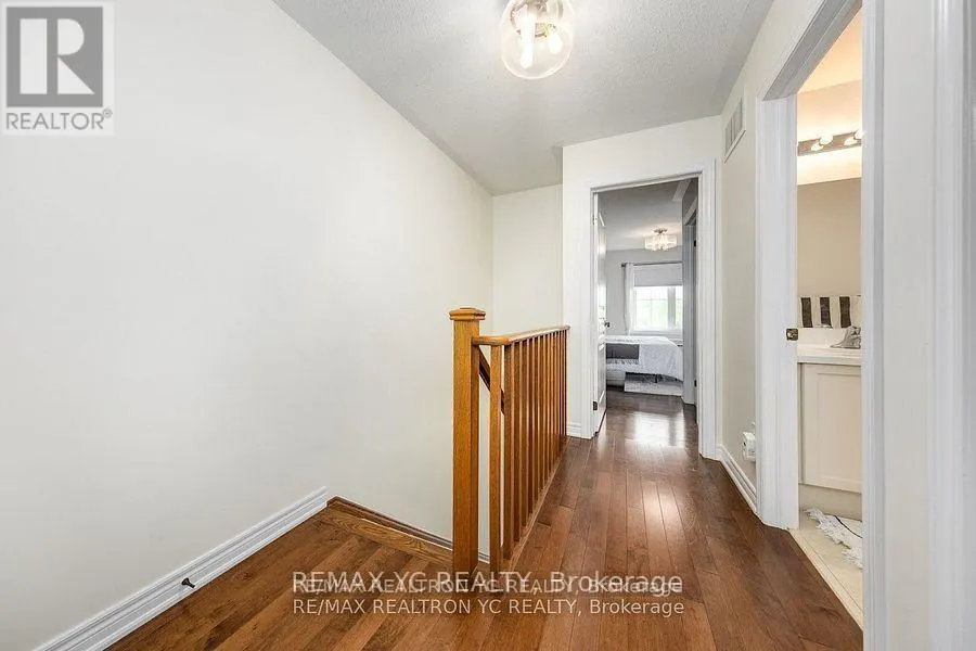 11 REEVESMERE LANE
