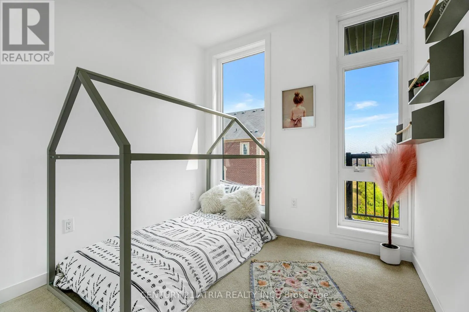 10 - 188 ANGUS DRIVE