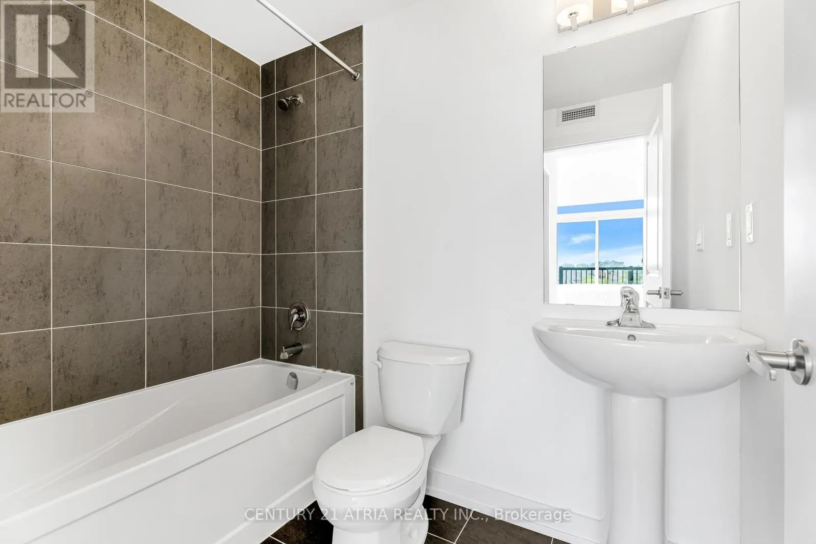 10 - 188 ANGUS DRIVE