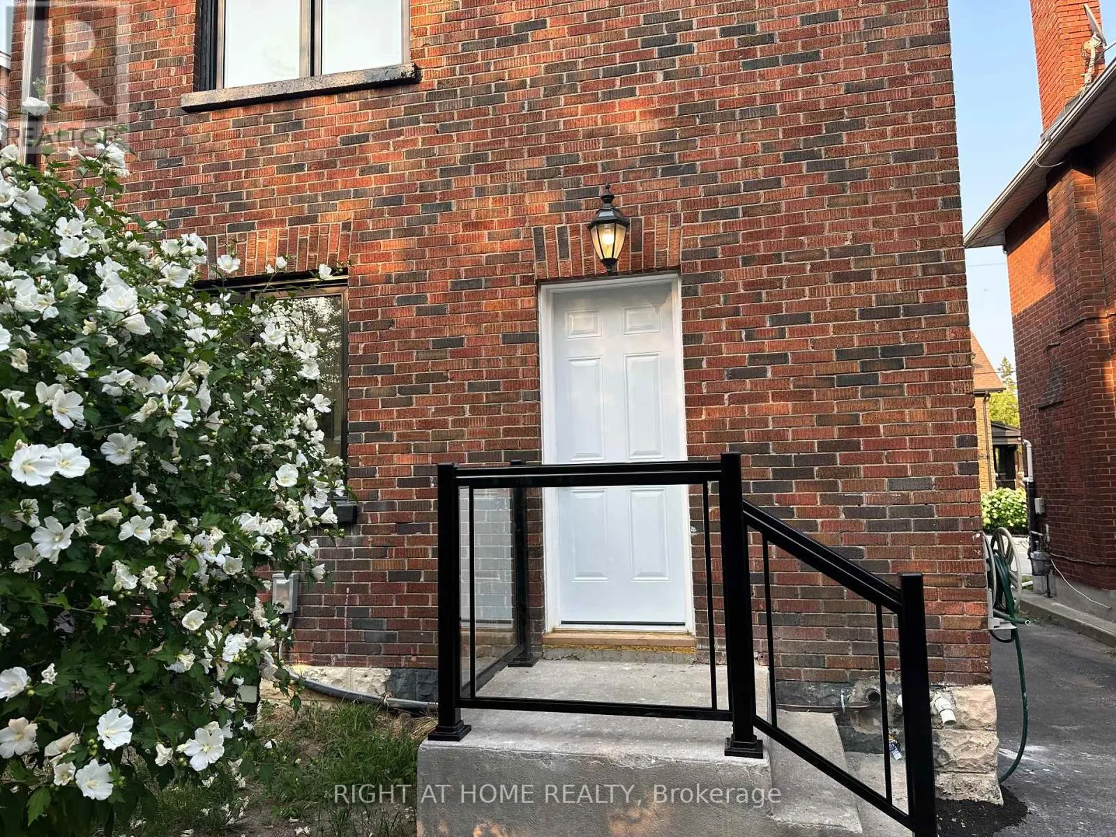 210 DEARBORN AVENUE