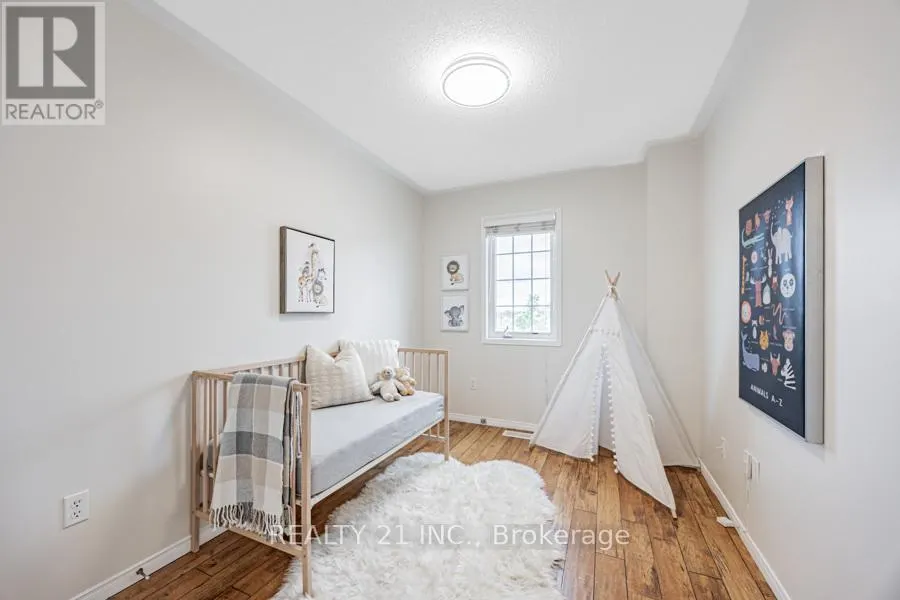 13 VENTURA LANE