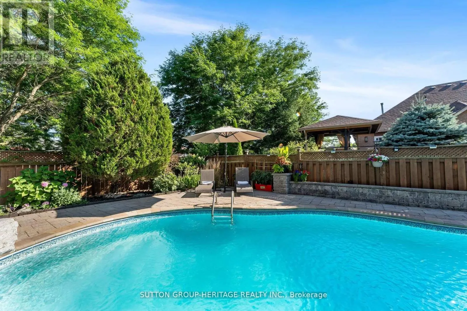 2300 ABBOTT CRESCENT