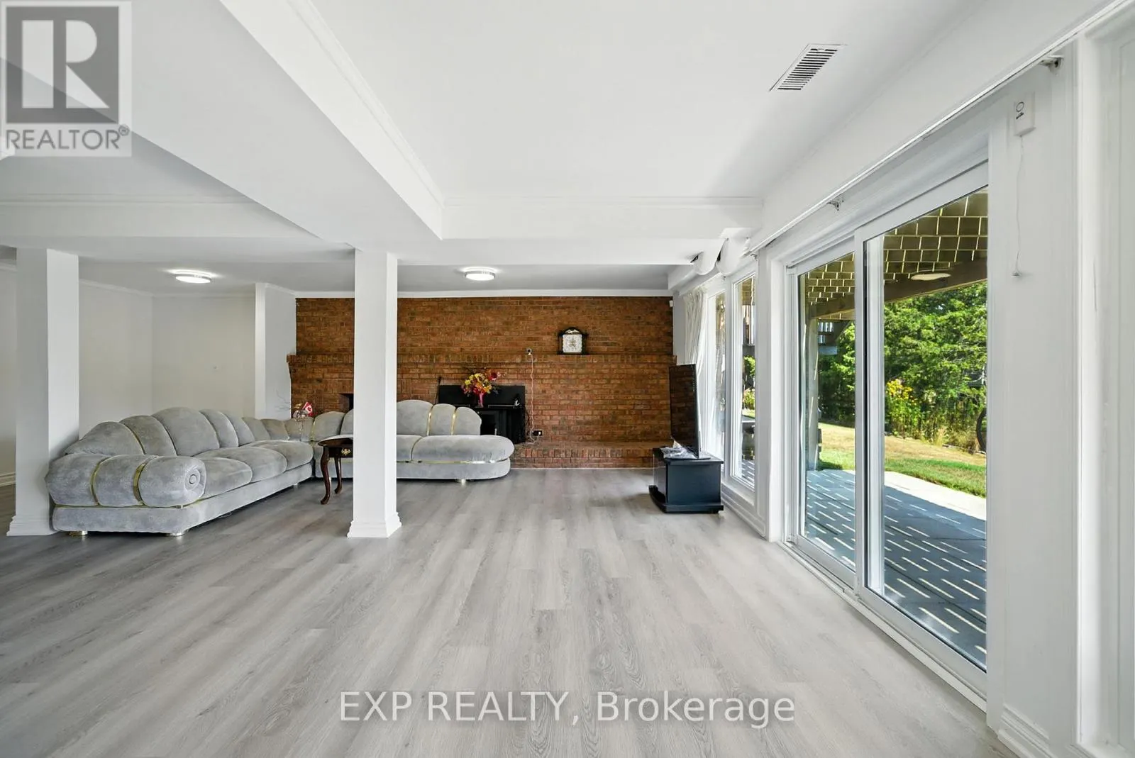 503 BROADGREEN STREET