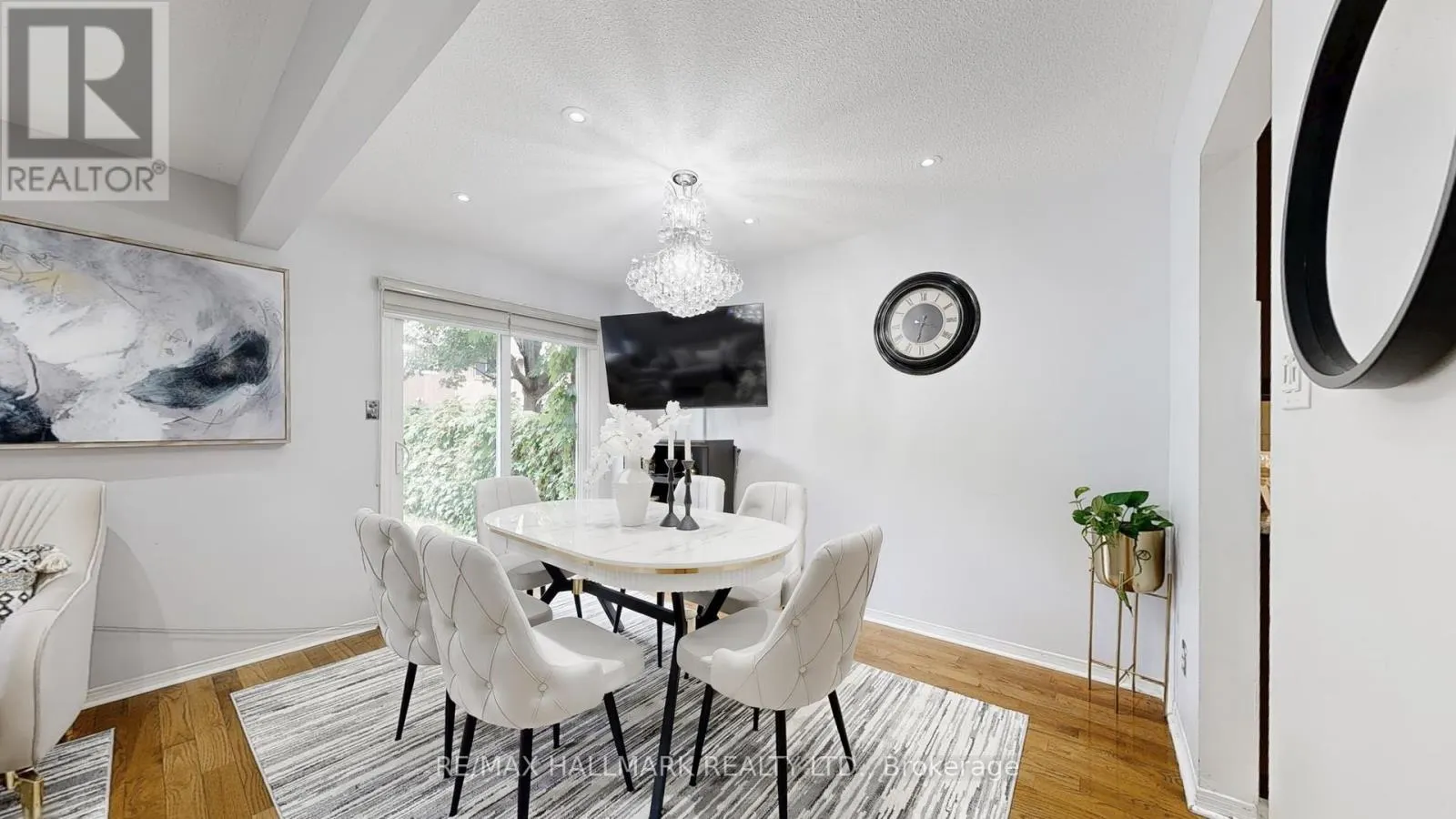 5 ECCLESFIELD DRIVE