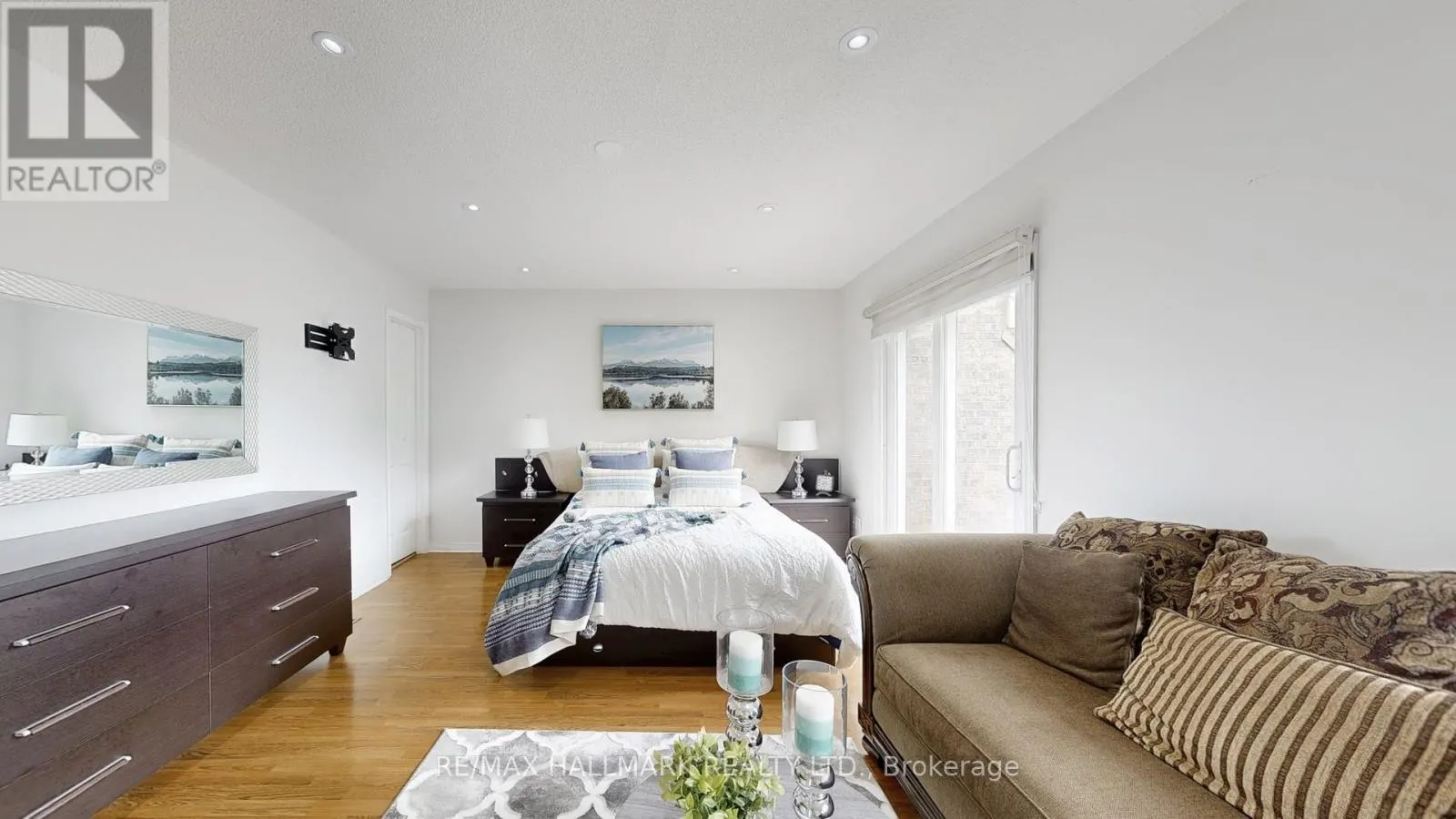 5 ECCLESFIELD DRIVE