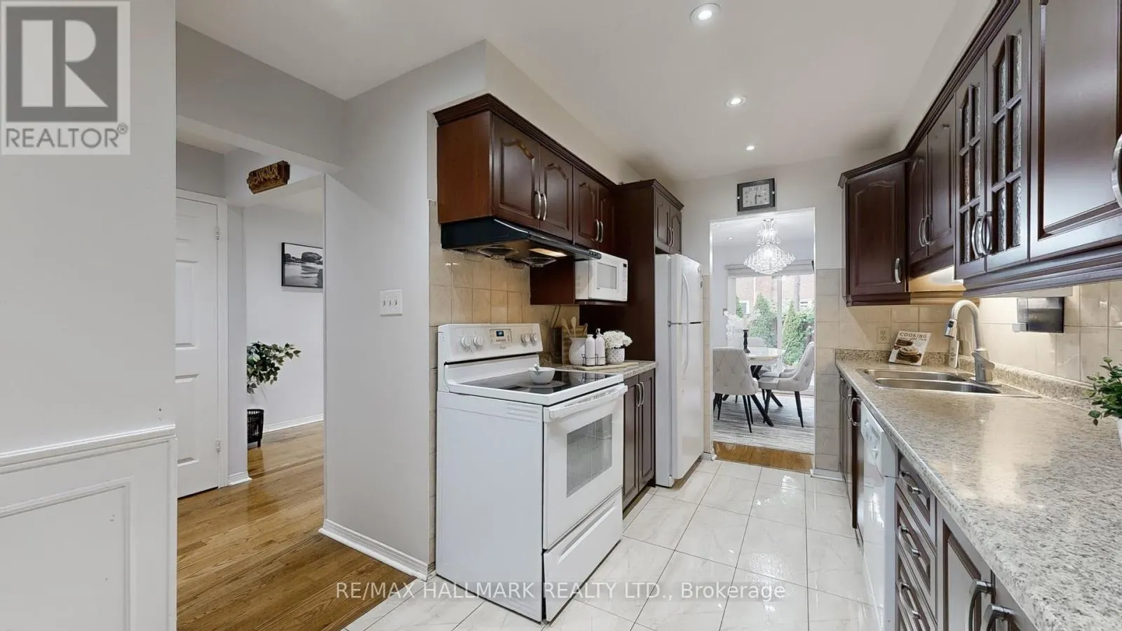 5 ECCLESFIELD DRIVE