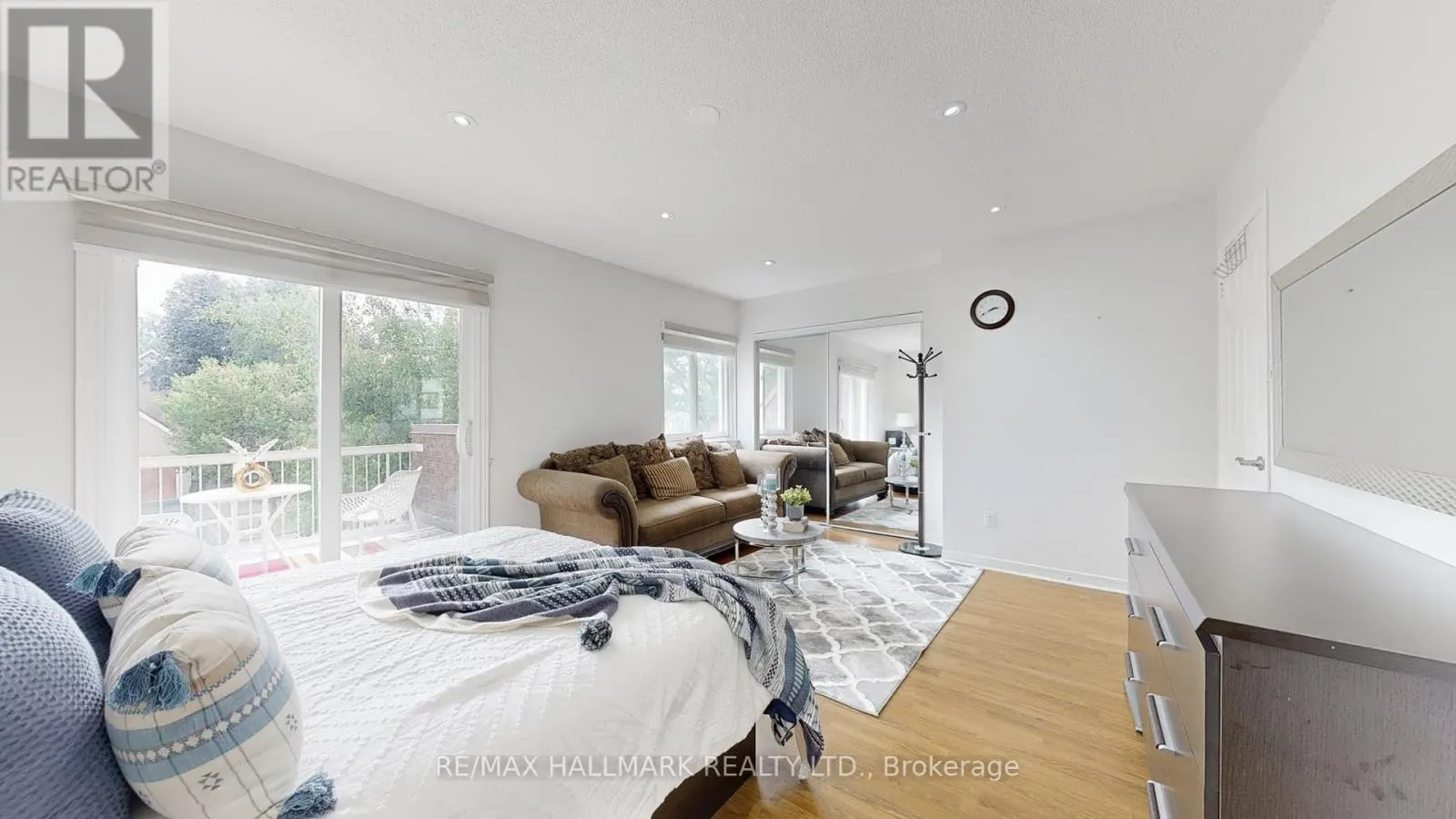 5 ECCLESFIELD DRIVE