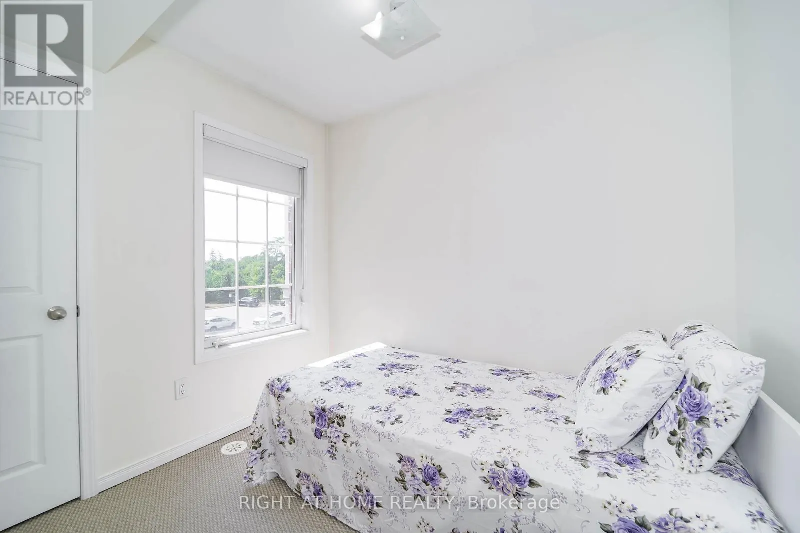 6 - 33 ISLAND ROAD