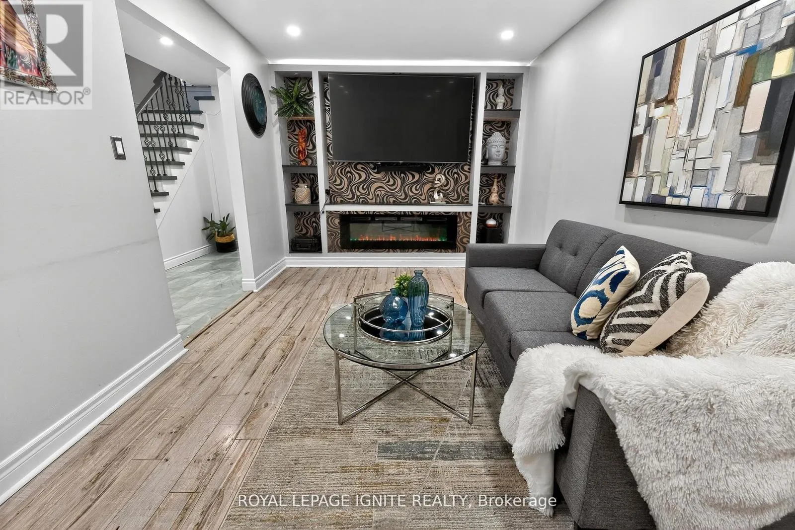 7 DUCATEL CRESCENT