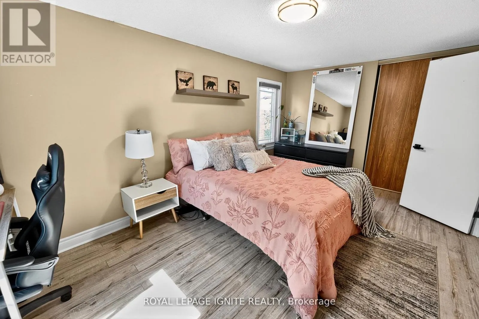 7 DUCATEL CRESCENT