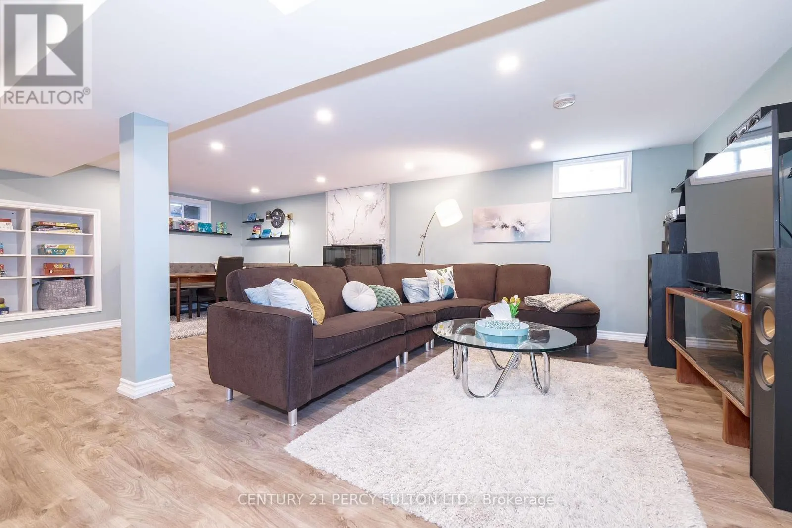 1032 RAMBLEBERRY AVENUE