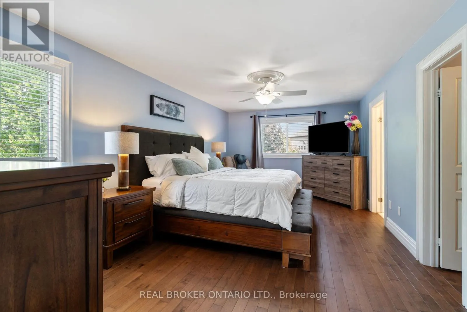 21 SHENANDOAH DRIVE