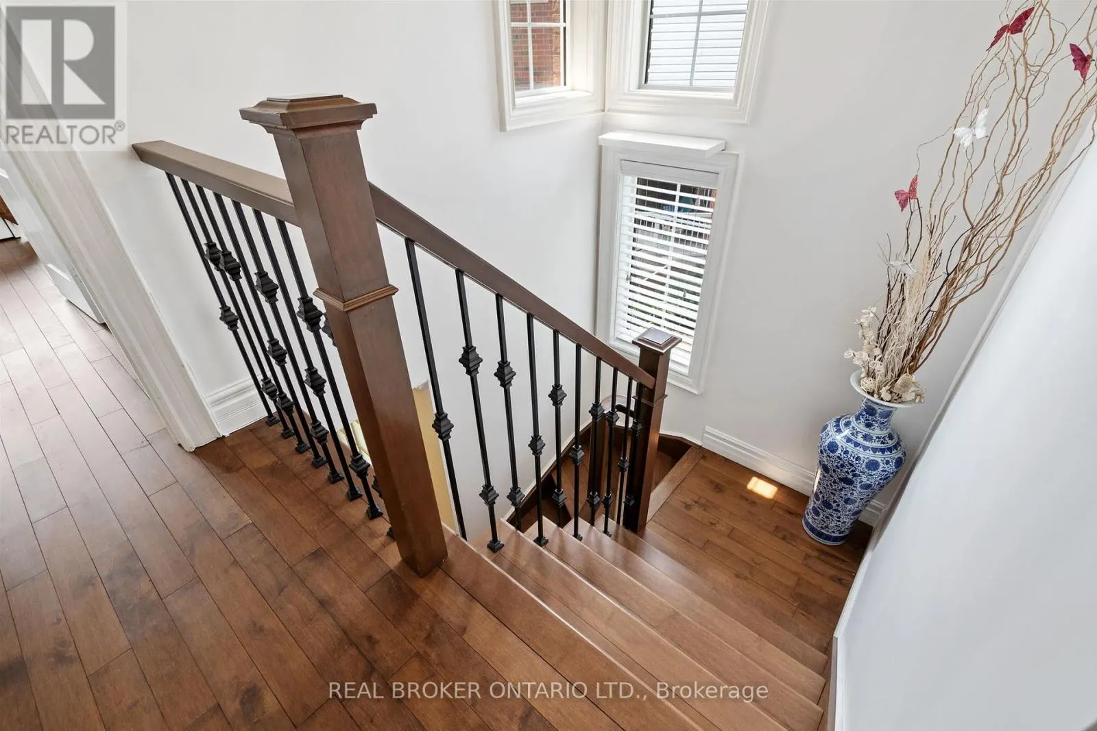 21 SHENANDOAH DRIVE