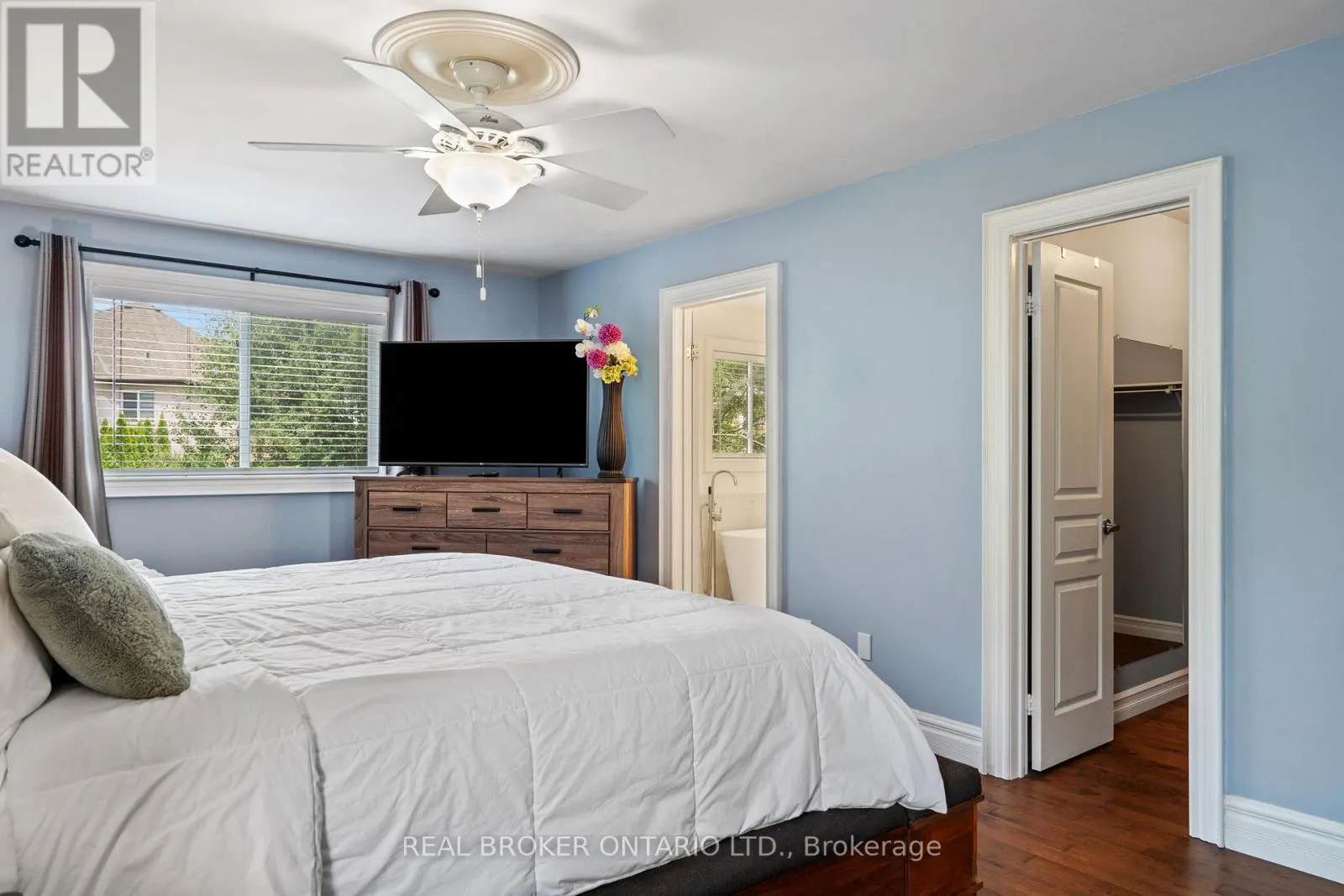 21 SHENANDOAH DRIVE