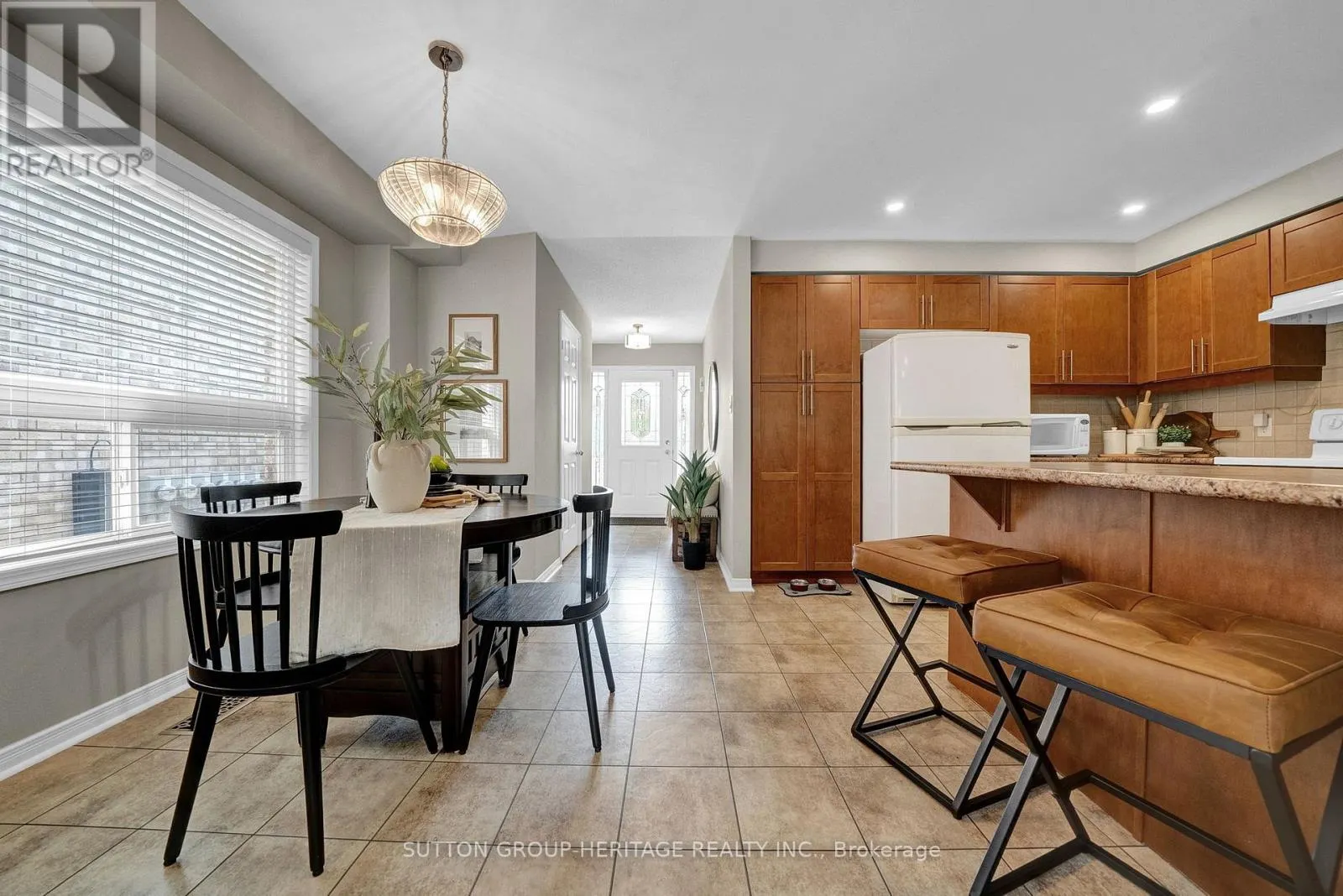38 - 460 WOODMOUNT DRIVE