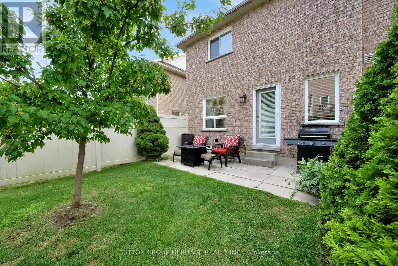 38 - 460 WOODMOUNT DRIVE