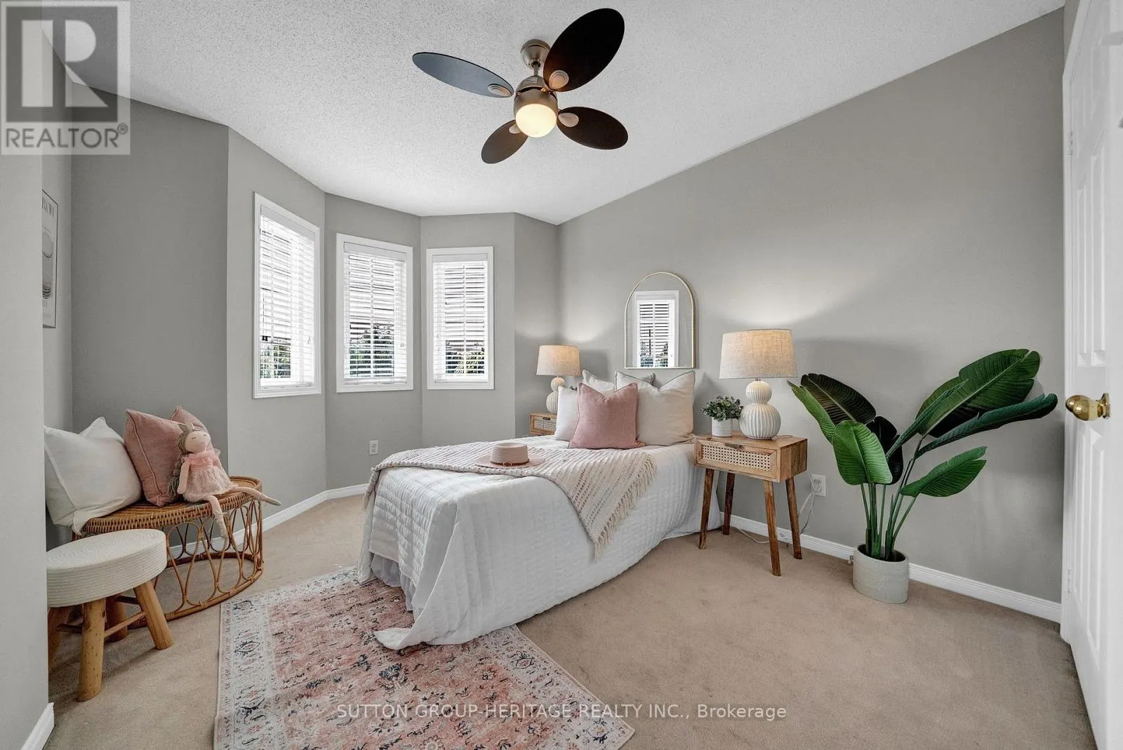 38 - 460 WOODMOUNT DRIVE