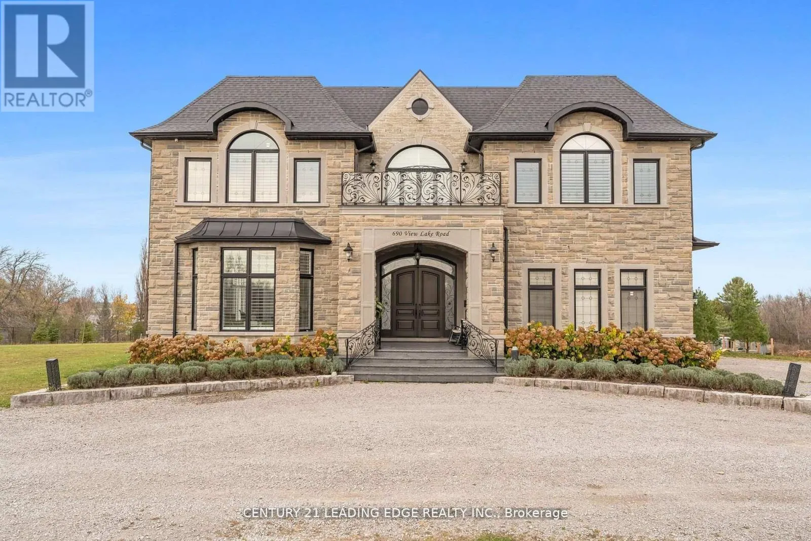 690 VIEW LAKE ROAD