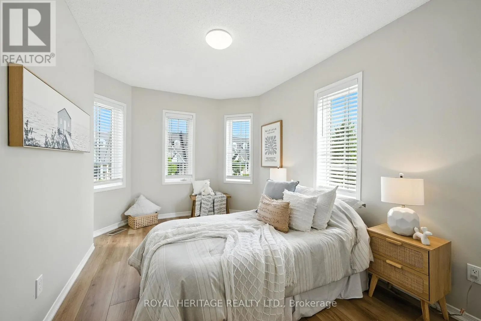 159 CARNWITH DRIVE E