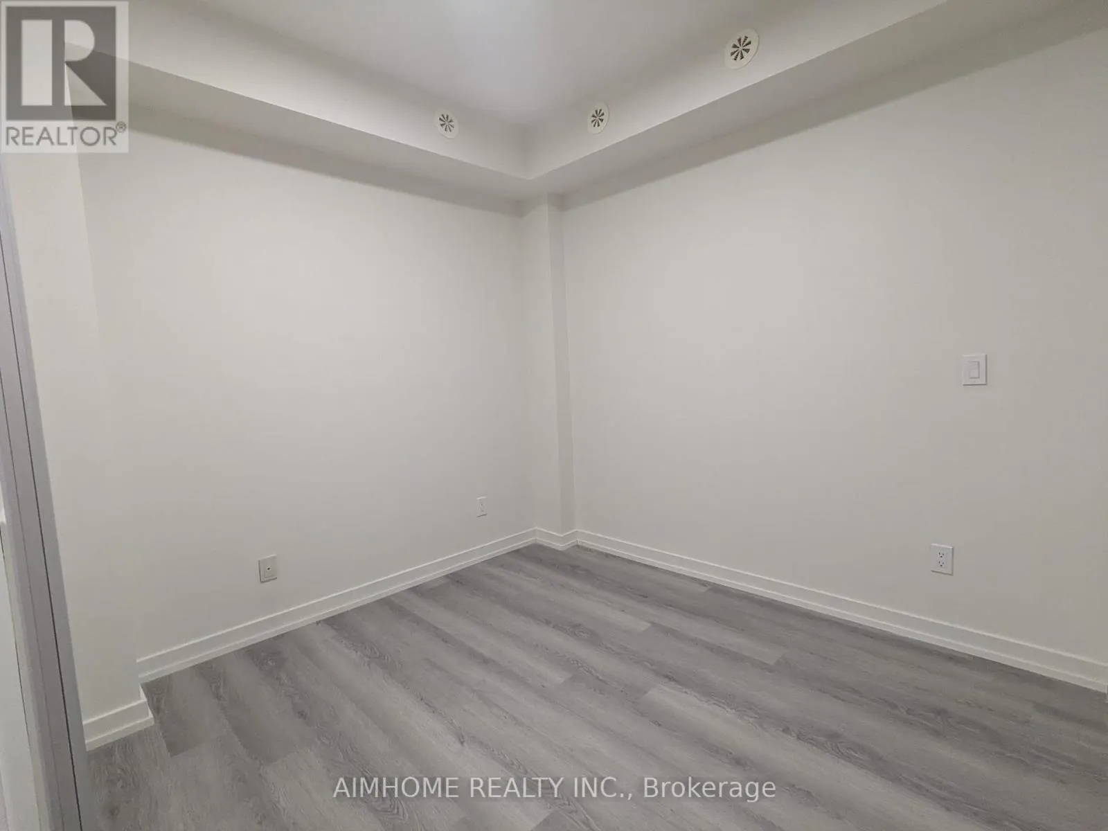 40 - 140 BROADVIEW AVENUE