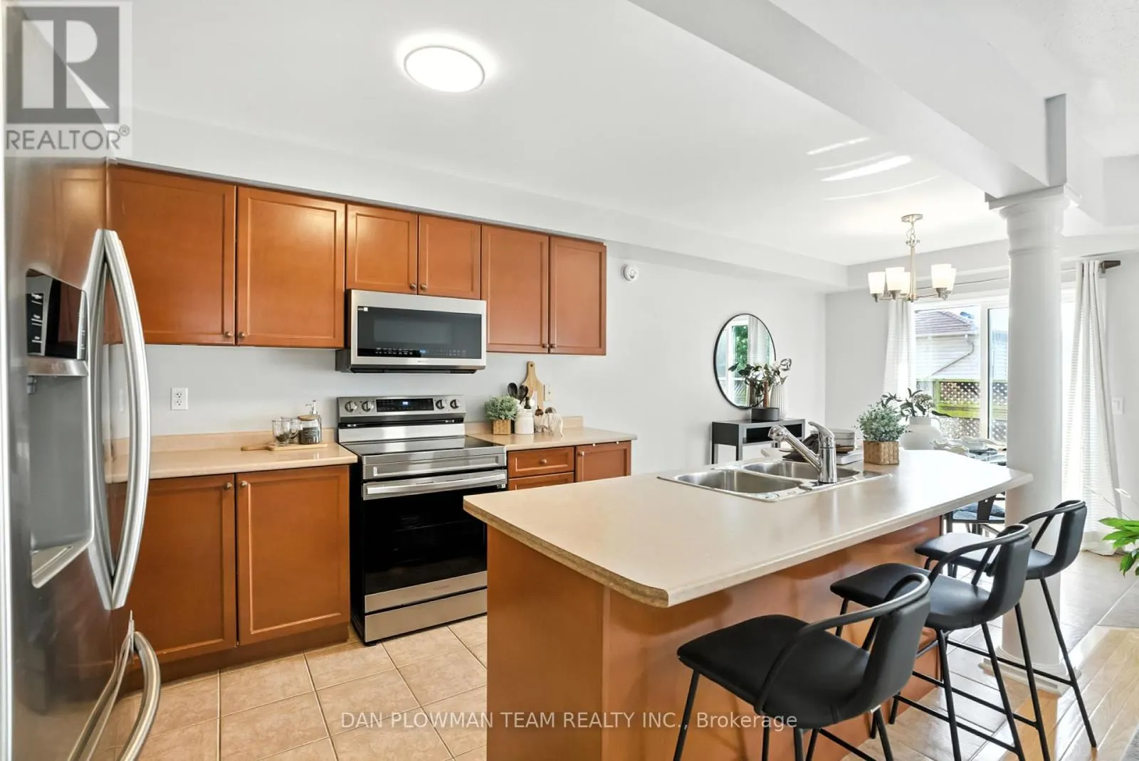 76 KERSEY CRESCENT