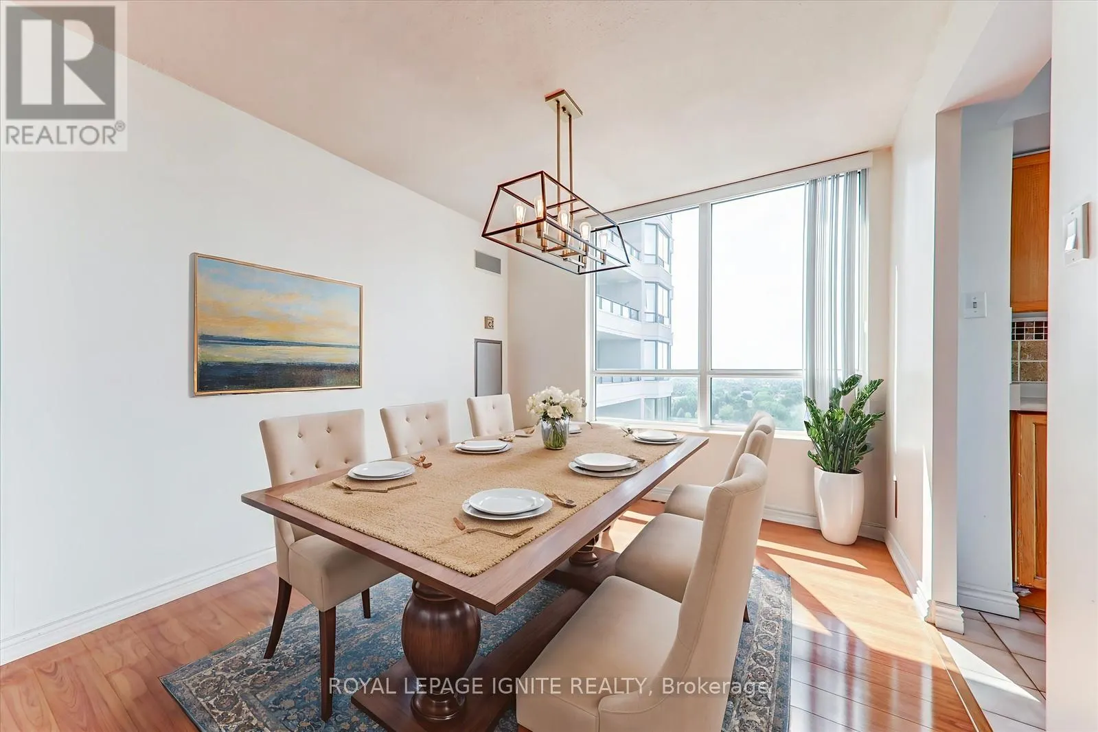 1801 - 330 ALTON TOWERS CIRCLE