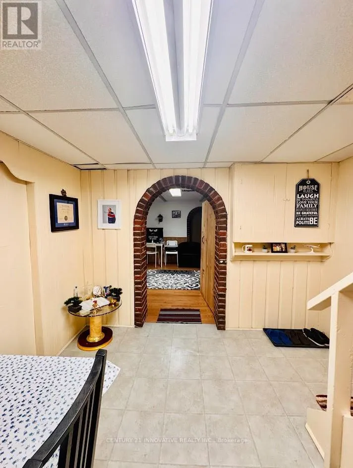 49 SLAN AVENUE