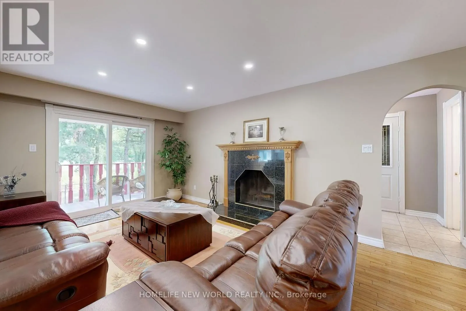 781 HUNTINGWOOD DRIVE