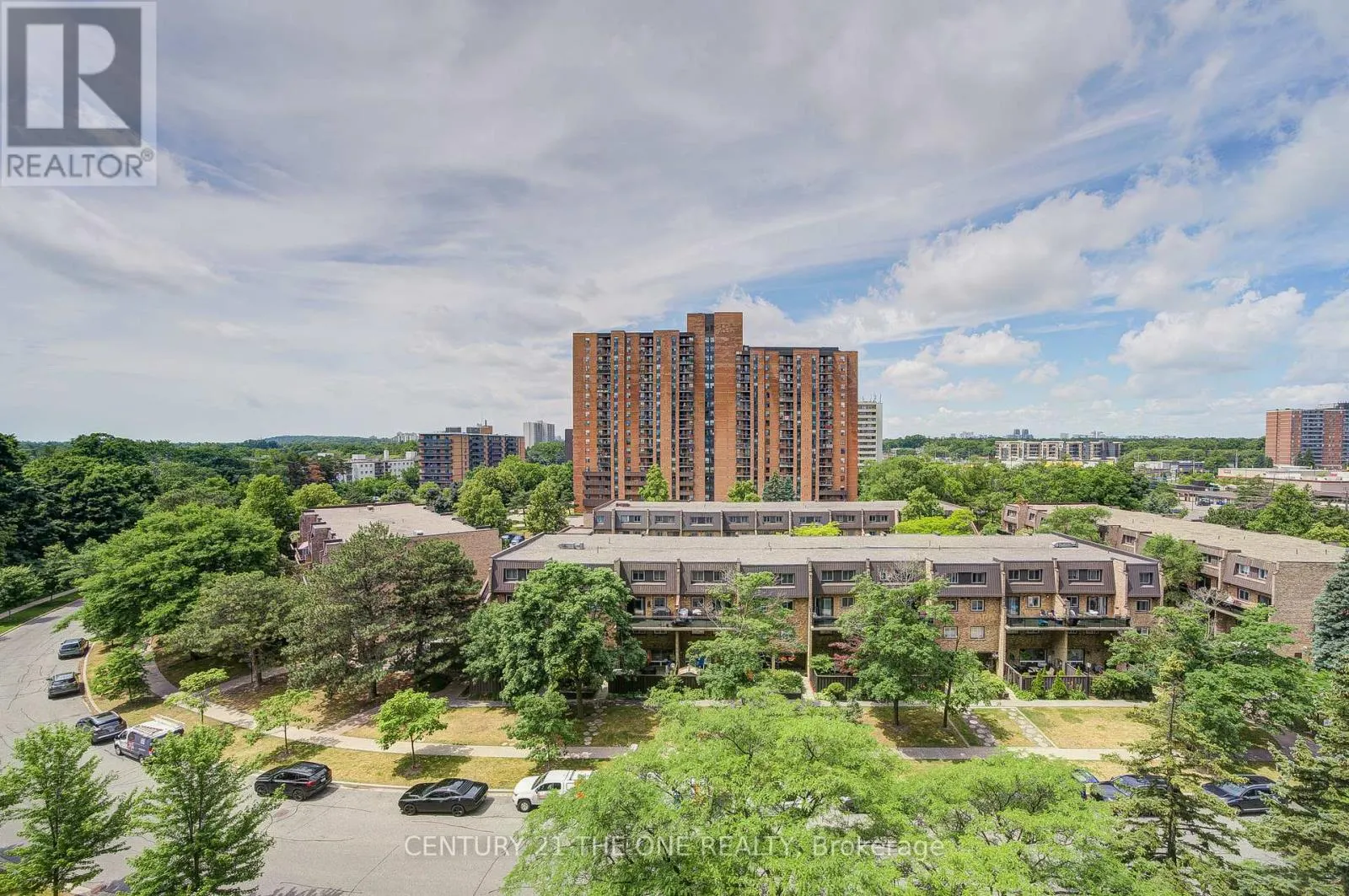 808 - 121 LING ROAD